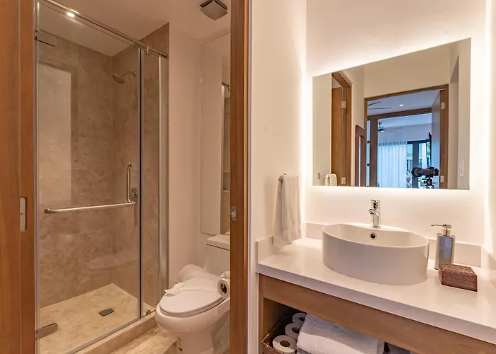 Ipana Enjoy 5 Stars. Ocean View Roof. Close 5th