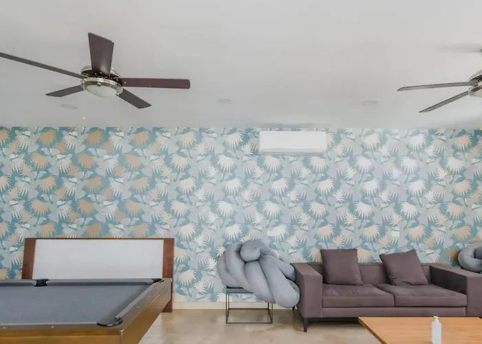 Ipana Enjoy 5 Stars. Ocean View Roof. Close 5th *